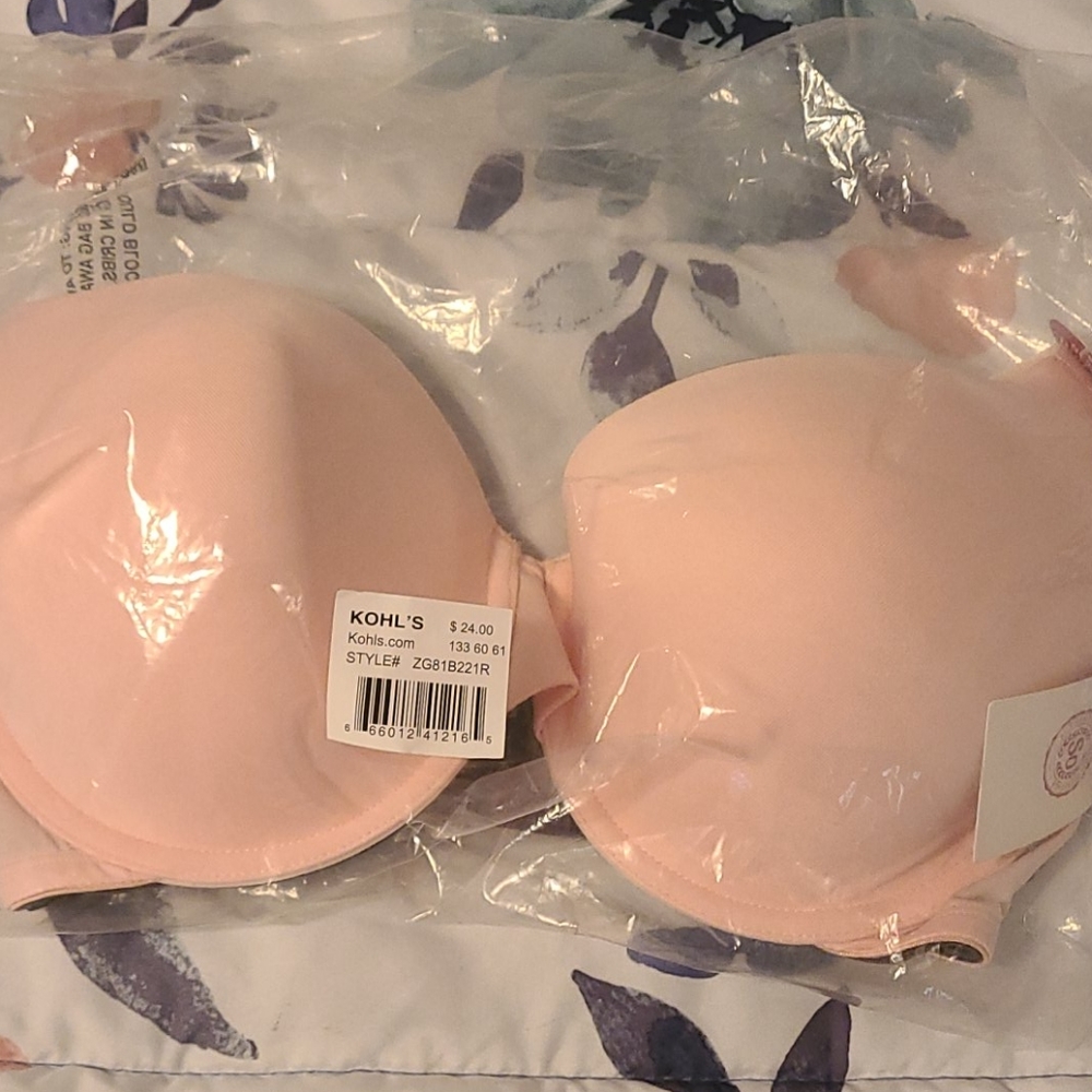 2 bras bnwt size 34 D